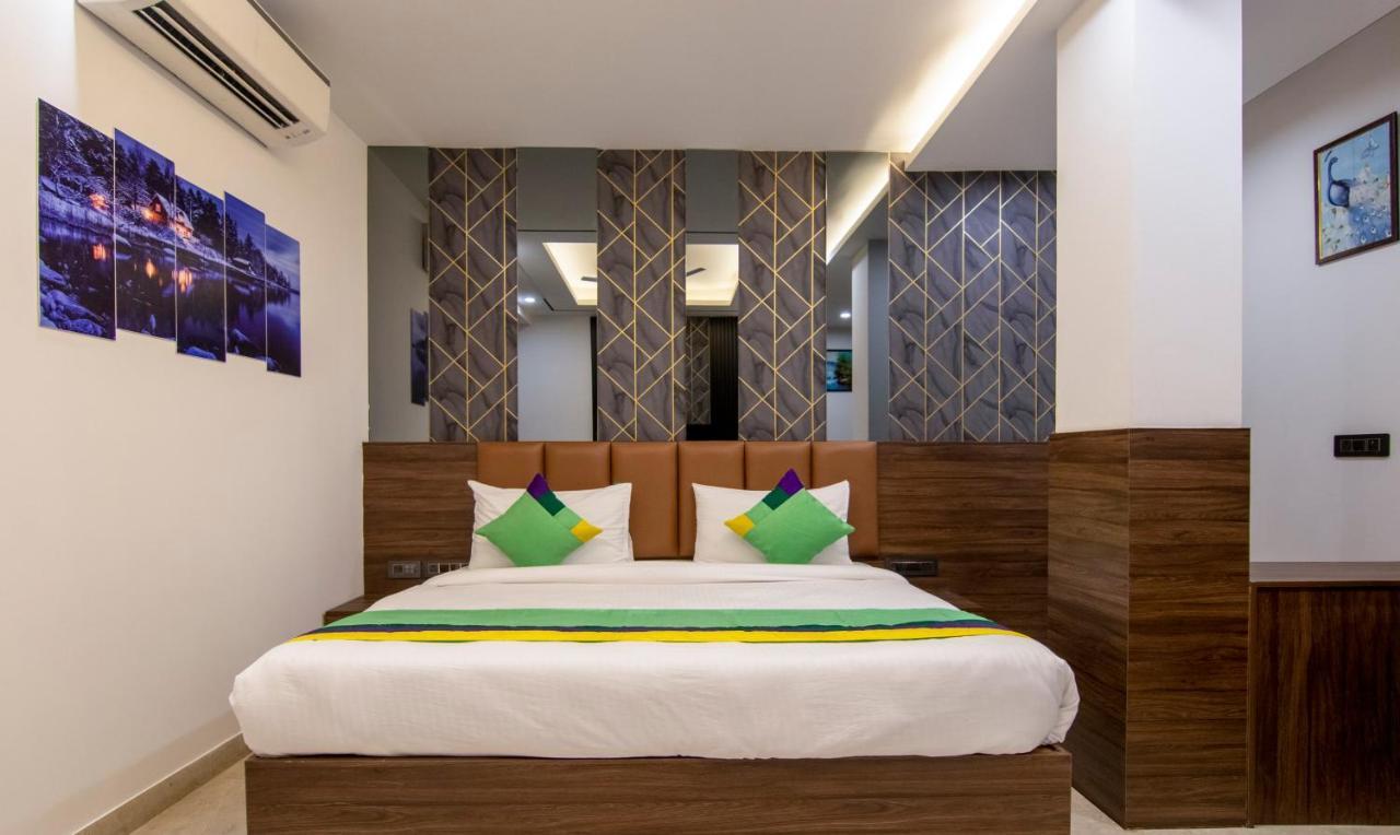 Treebo The Armani Near Igi Airport Hotel New Delhi Exterior photo