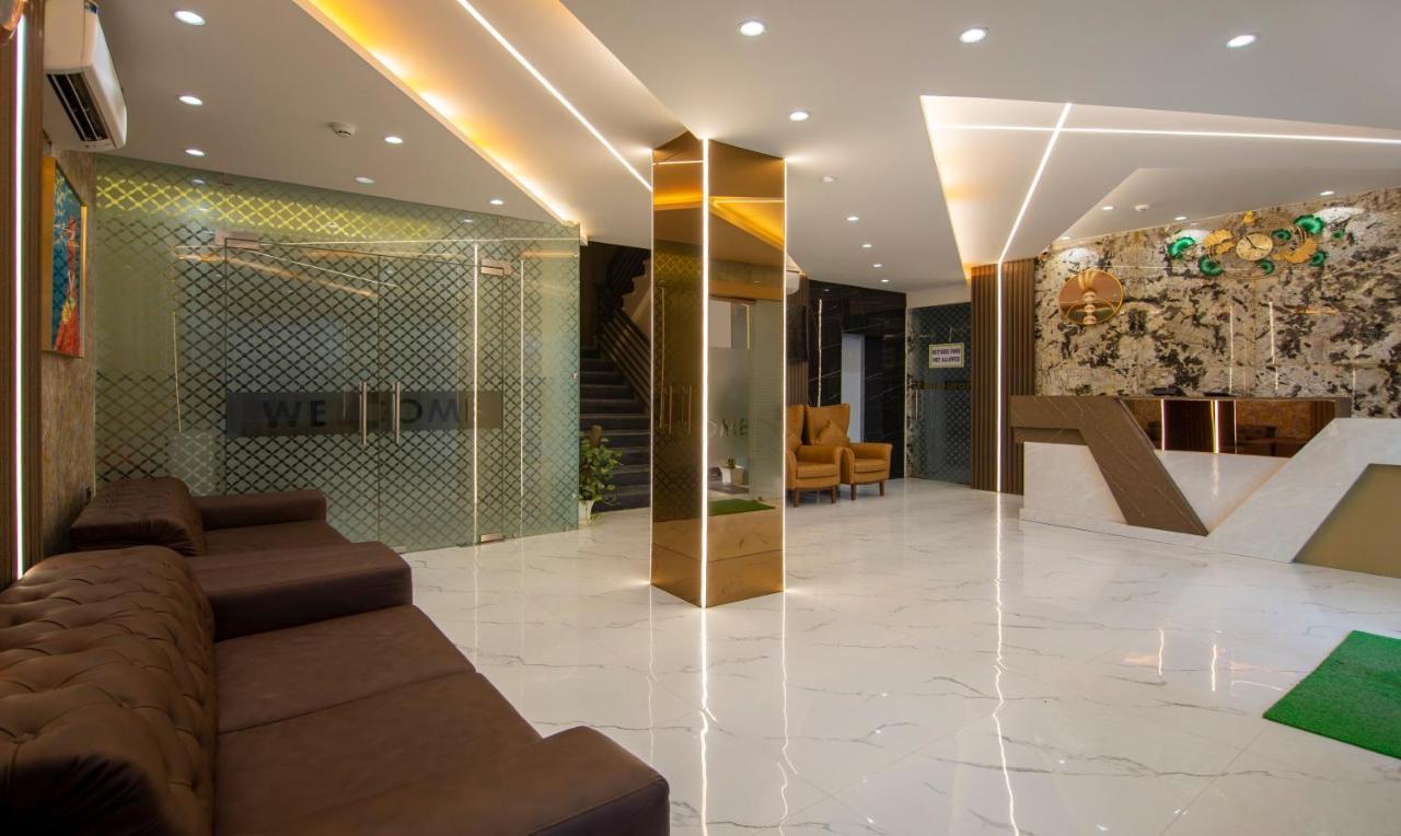 Treebo The Armani Near Igi Airport Hotel New Delhi Exterior photo