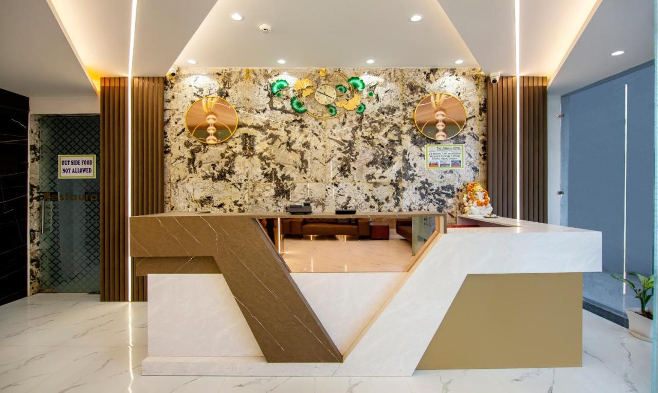 Treebo The Armani Near Igi Airport Hotel New Delhi Exterior photo